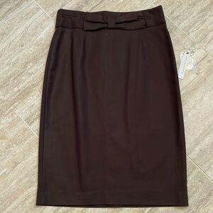 Adrienne Vittadini Brown slim skirt size 6